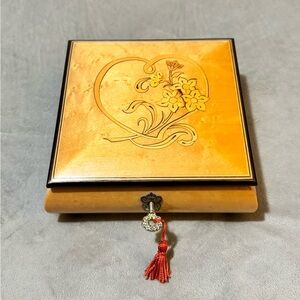 REUGE Wooden Heart Inlay Music Jewelry Box Maroon Velvet Lined,Italy